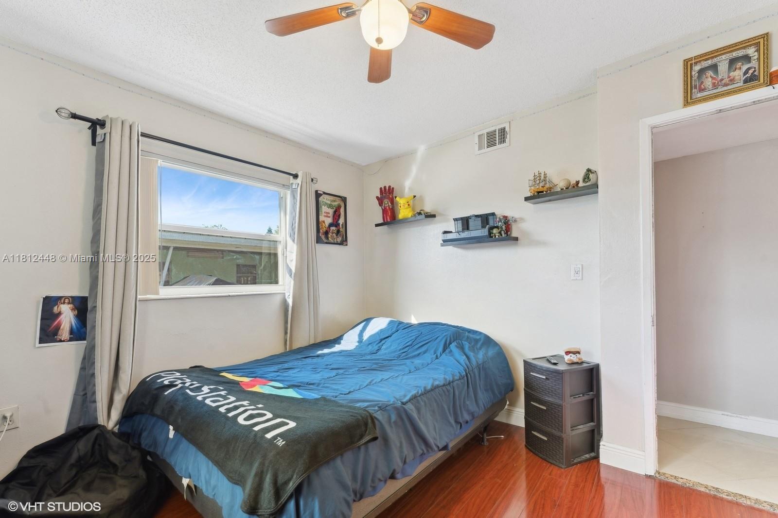 1831 SW 42nd Ter, Fort Lauderdale, Florida image 20