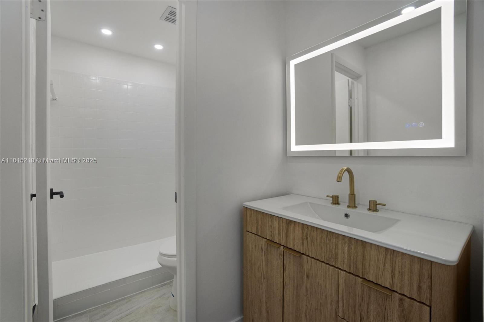 8041 NW 41st Ct, Sunrise, Florida image 15