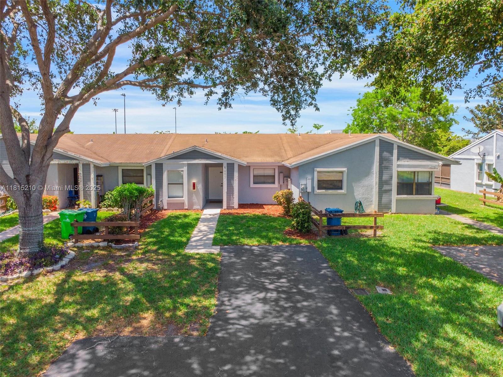8041 NW 41st Ct, Sunrise, Florida image 20