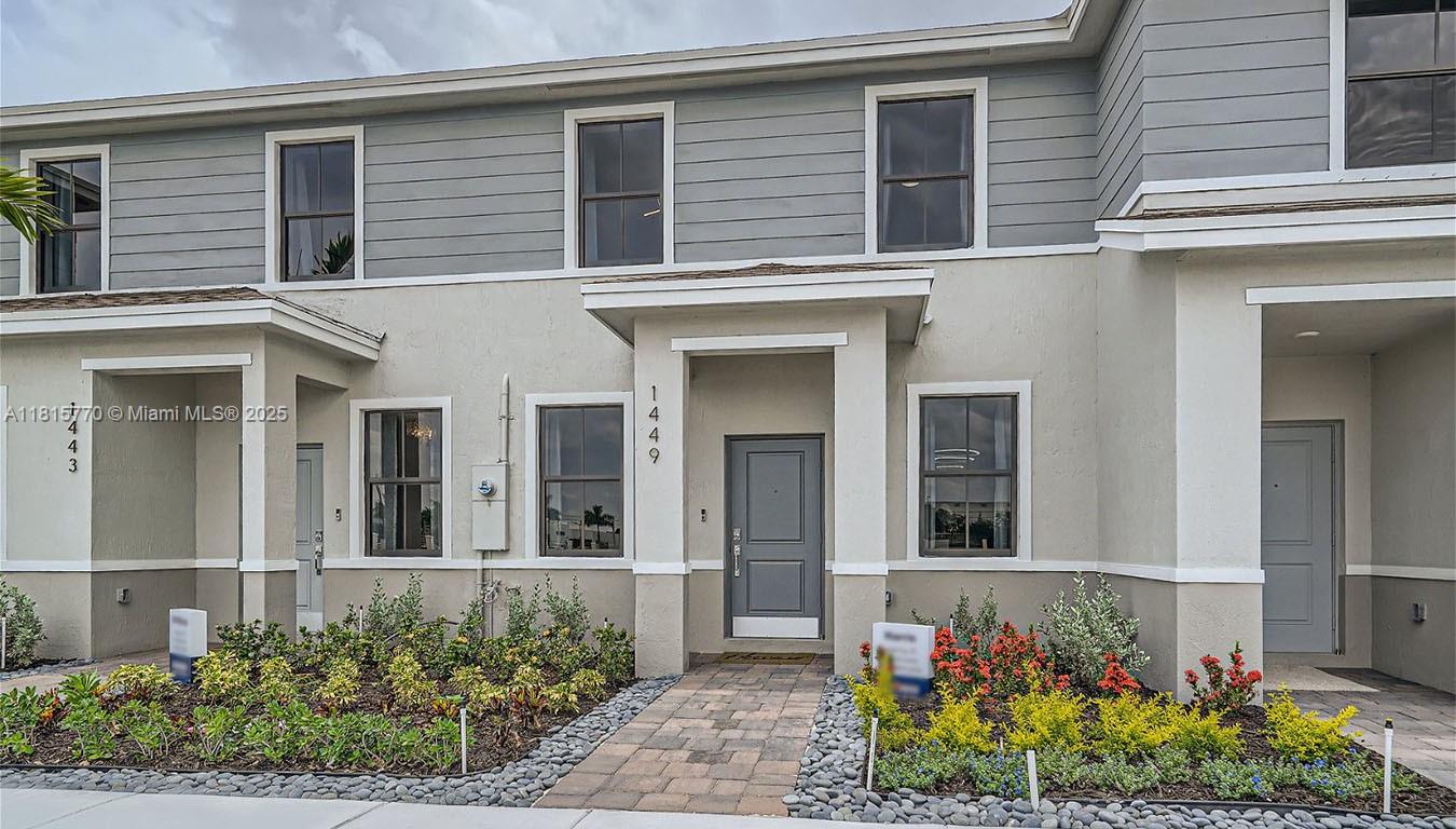 1461 NE 3rd Avenue, Florida City, Florida image 2
