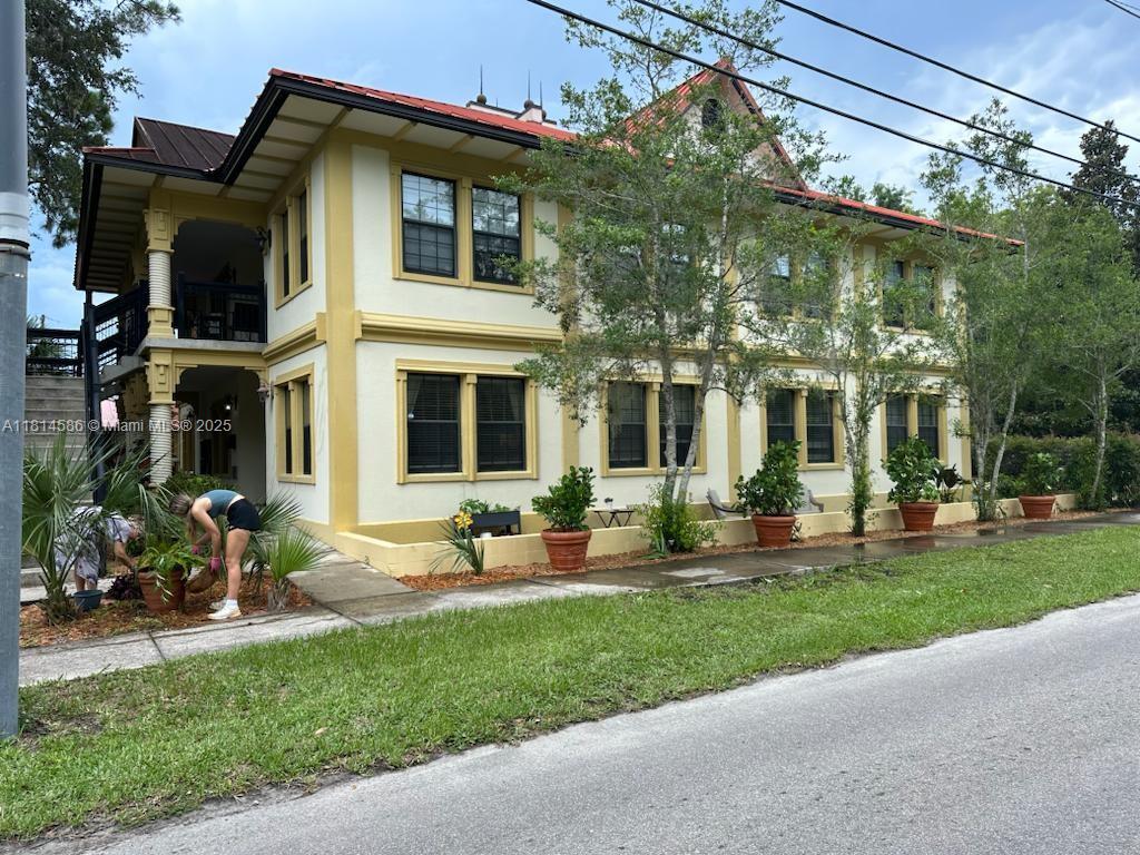 110 NE 10th Ave #C, Gainesville, Florida image 16