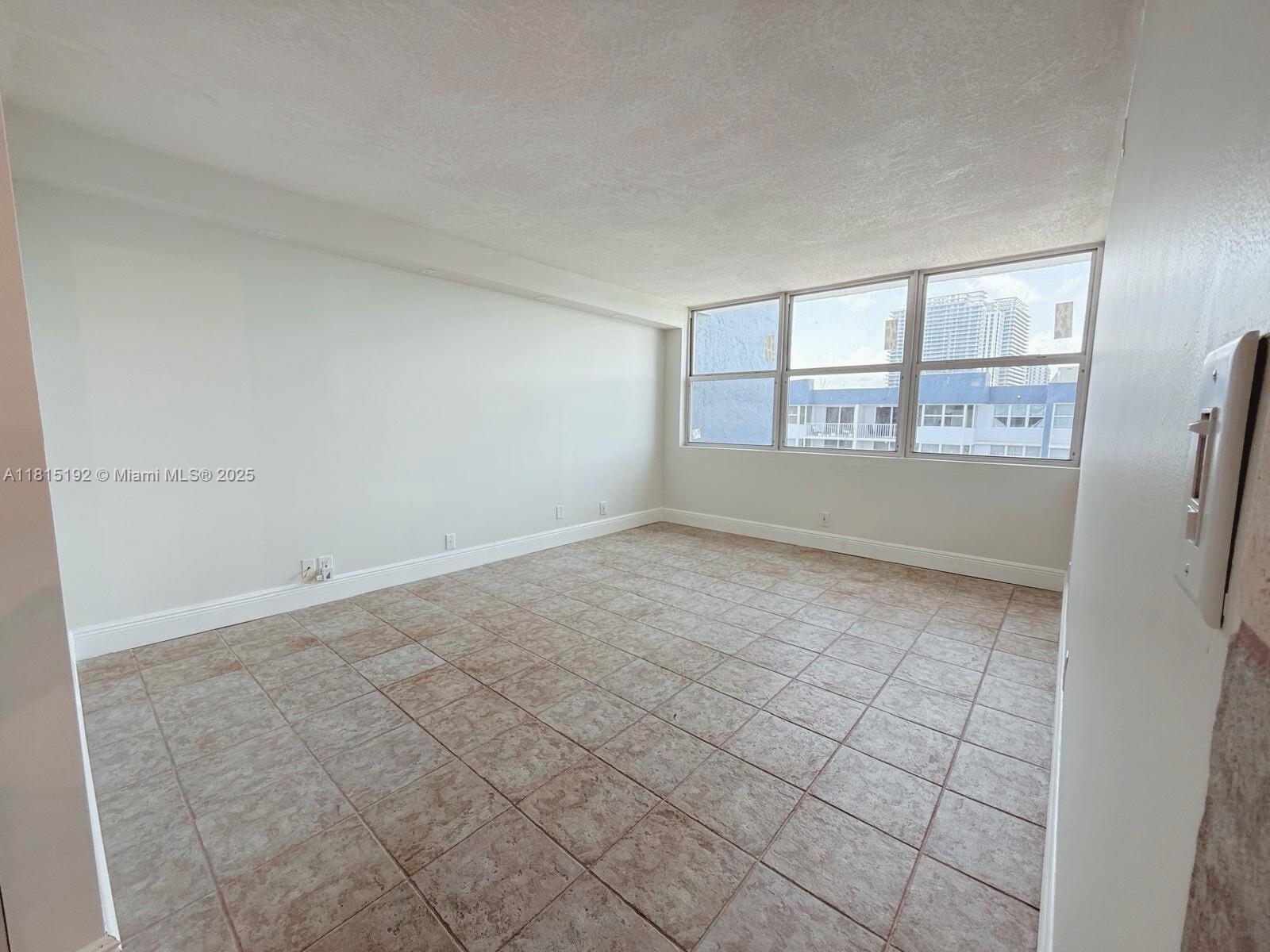 16570 NE 26th Ave #6B, North Miami Beach, Florida image 9