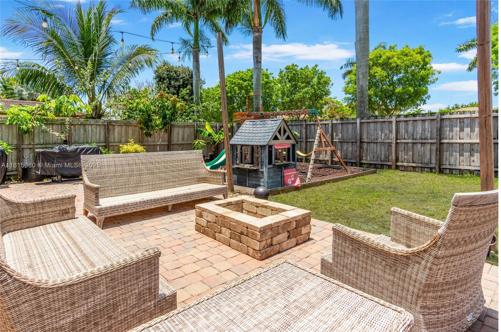 724 SE 37th Ave, Homestead, Florida image 6