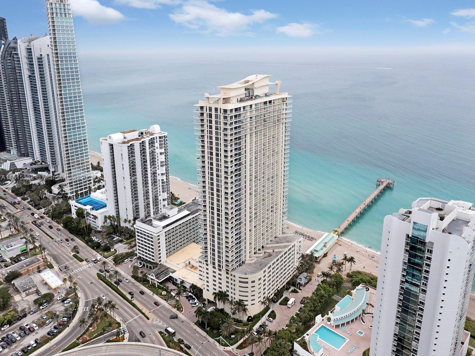 Apartamento à Venda em Sunny Isles Beach, FL