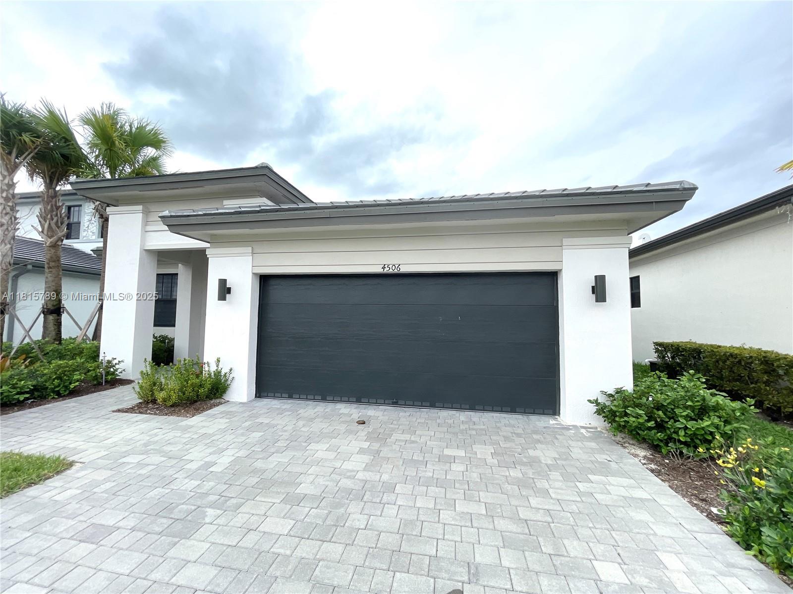 Property photo # 9