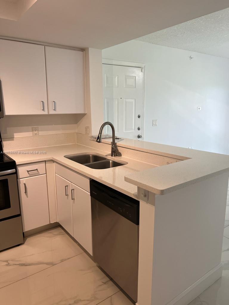 4151 N Haverhill Rd #1506, West Palm Beach, Florida image 15