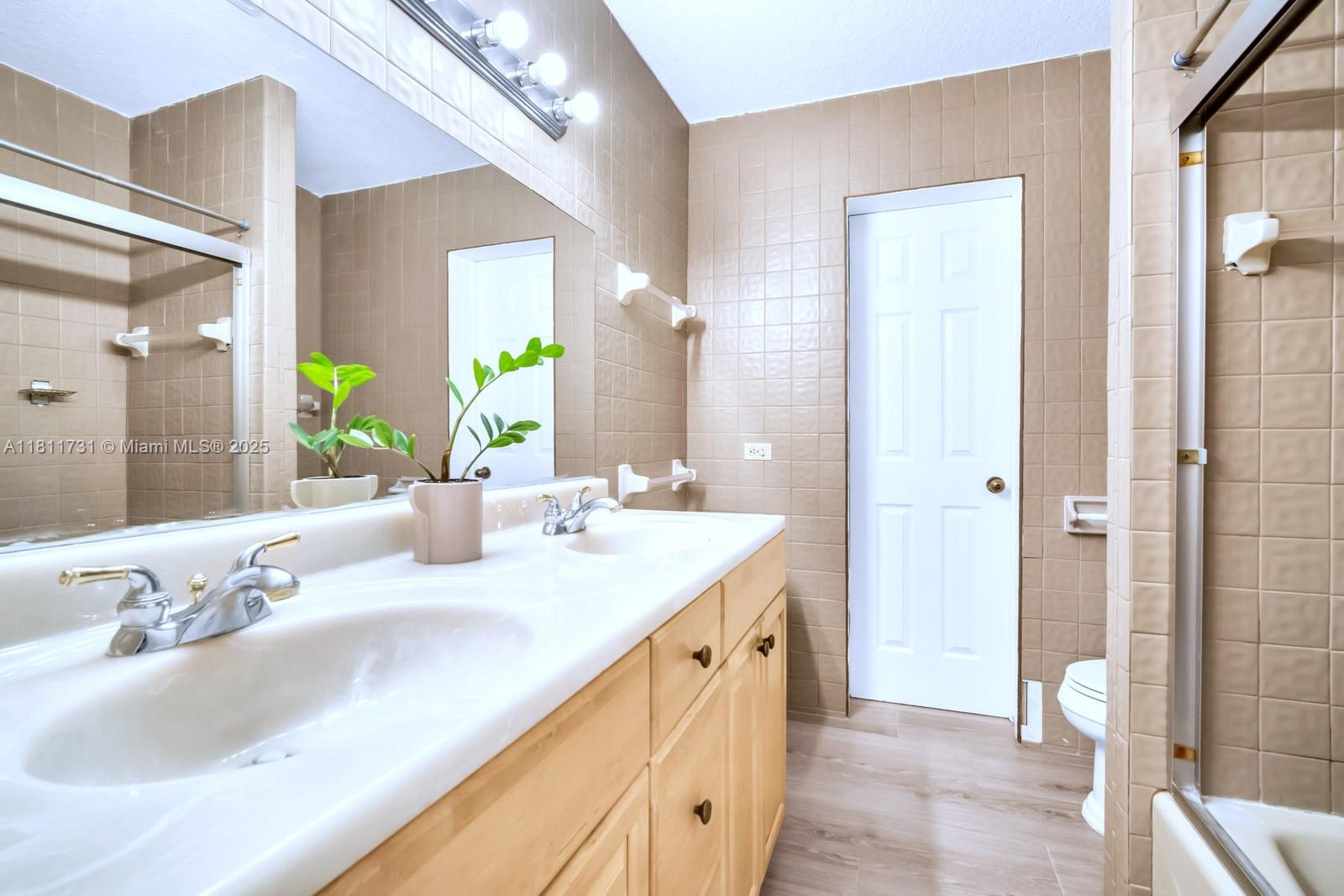 13711 SW 29th St, Davie, Florida image 36