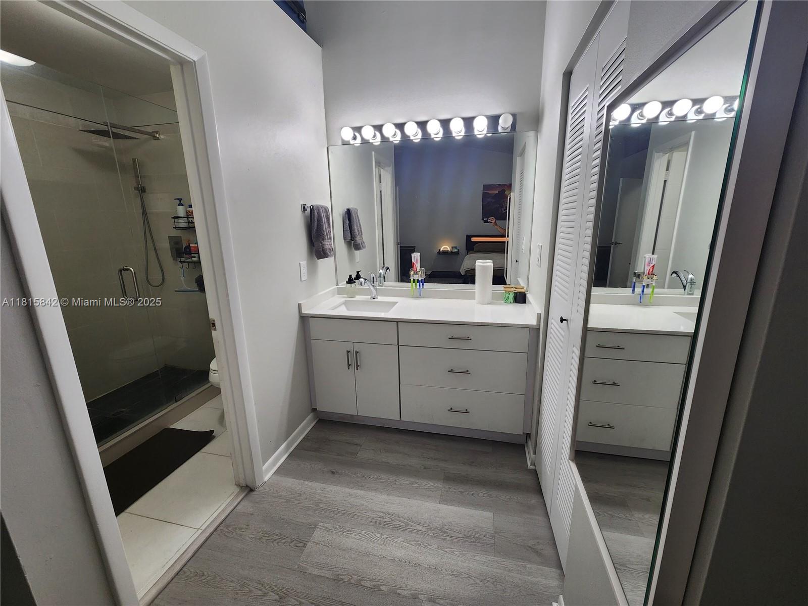 10875 NW 8th St, Pembroke Pines, Florida image 16