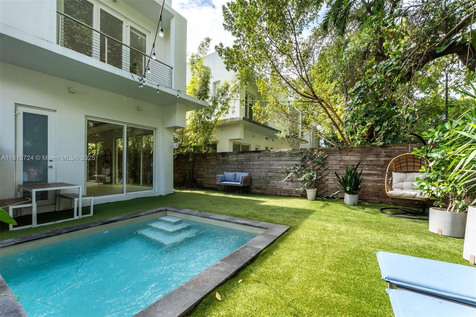 Property photo # 0
