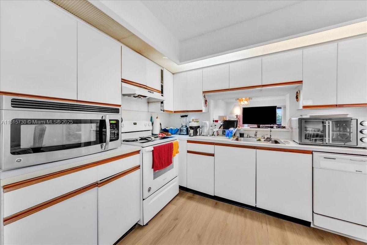 Property photo # 7