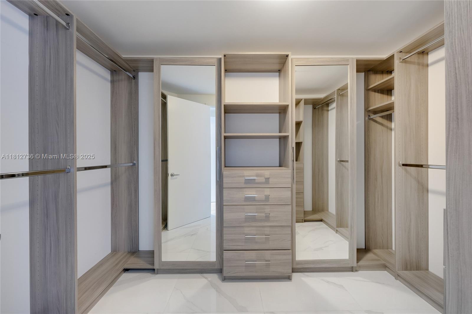 17301 Biscayne Blvd #605, North Miami Beach, Florida image 13