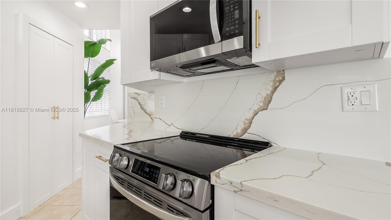 1981 NW 171st Ave, Pembroke Pines, Florida image 21