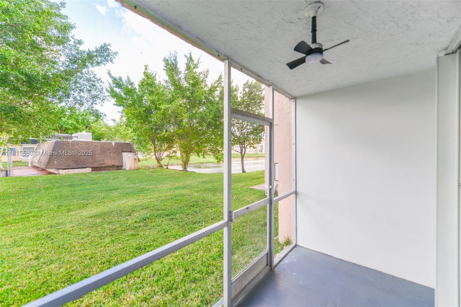 9601 Sunrise Lakes Blvd #106, Sunrise, Florida image 22