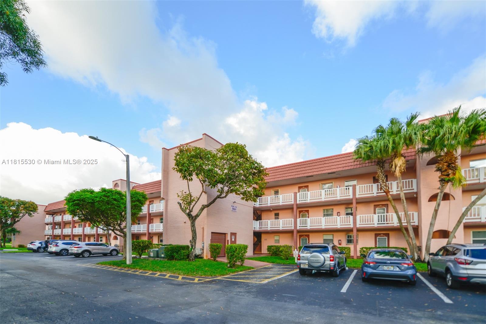 9601 Sunrise Lakes Blvd #106, Sunrise, Florida image 23