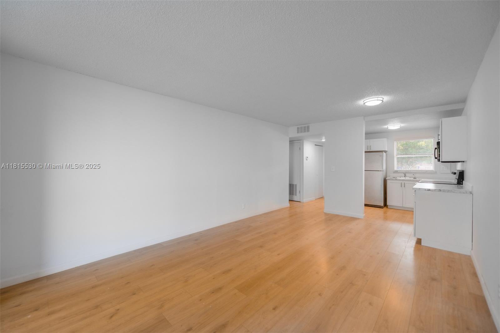 9601 Sunrise Lakes Blvd #106, Sunrise, Florida image 4