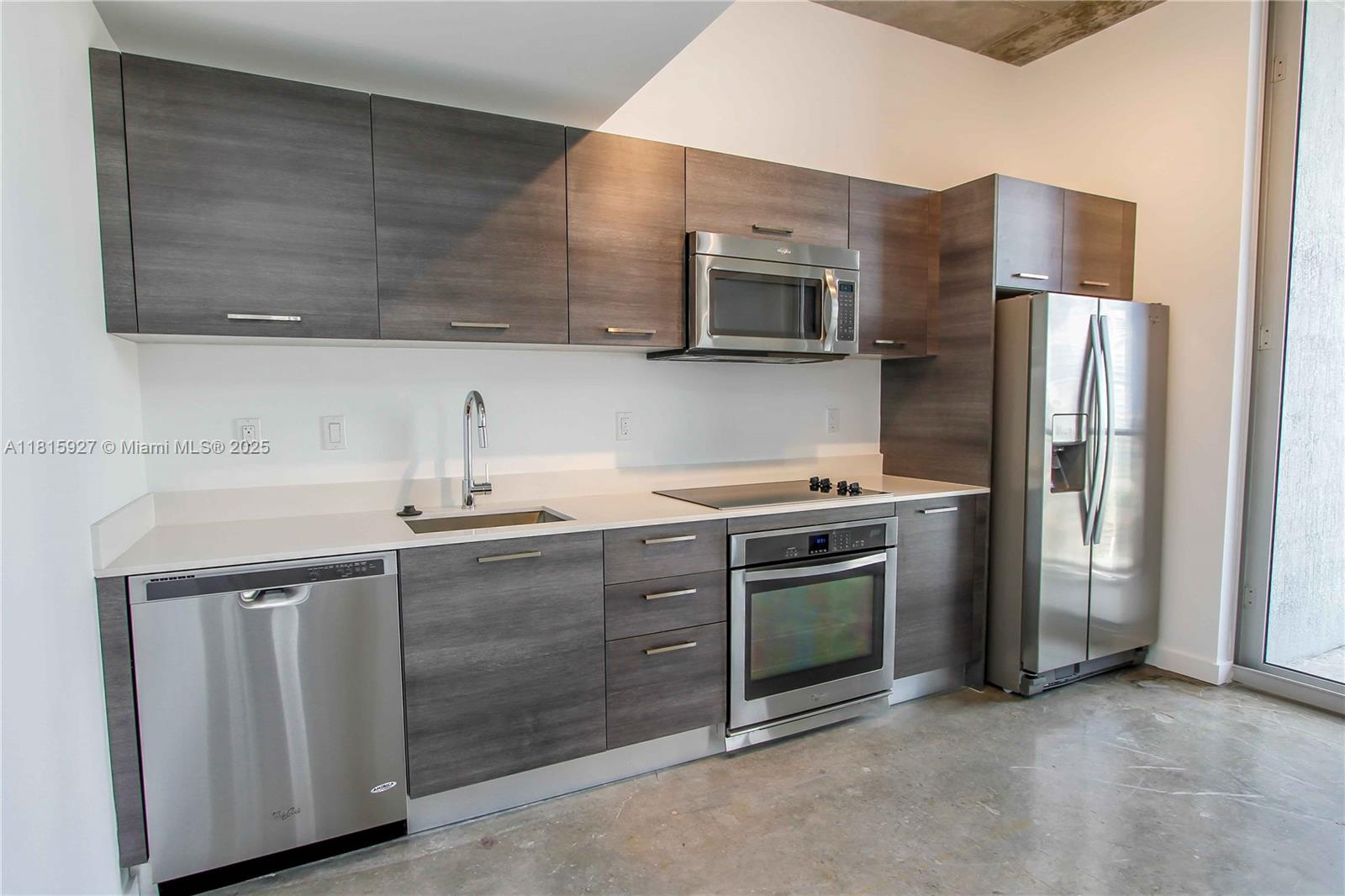 Property photo # 6