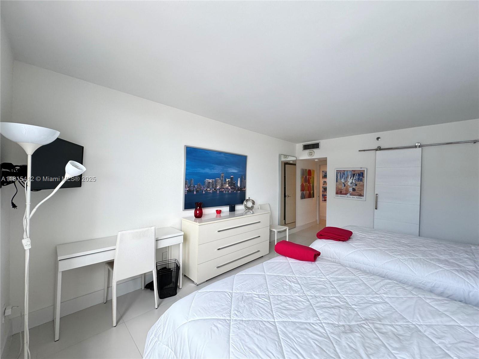 100 Lincoln Rd #1035, Miami Beach, Florida image 7