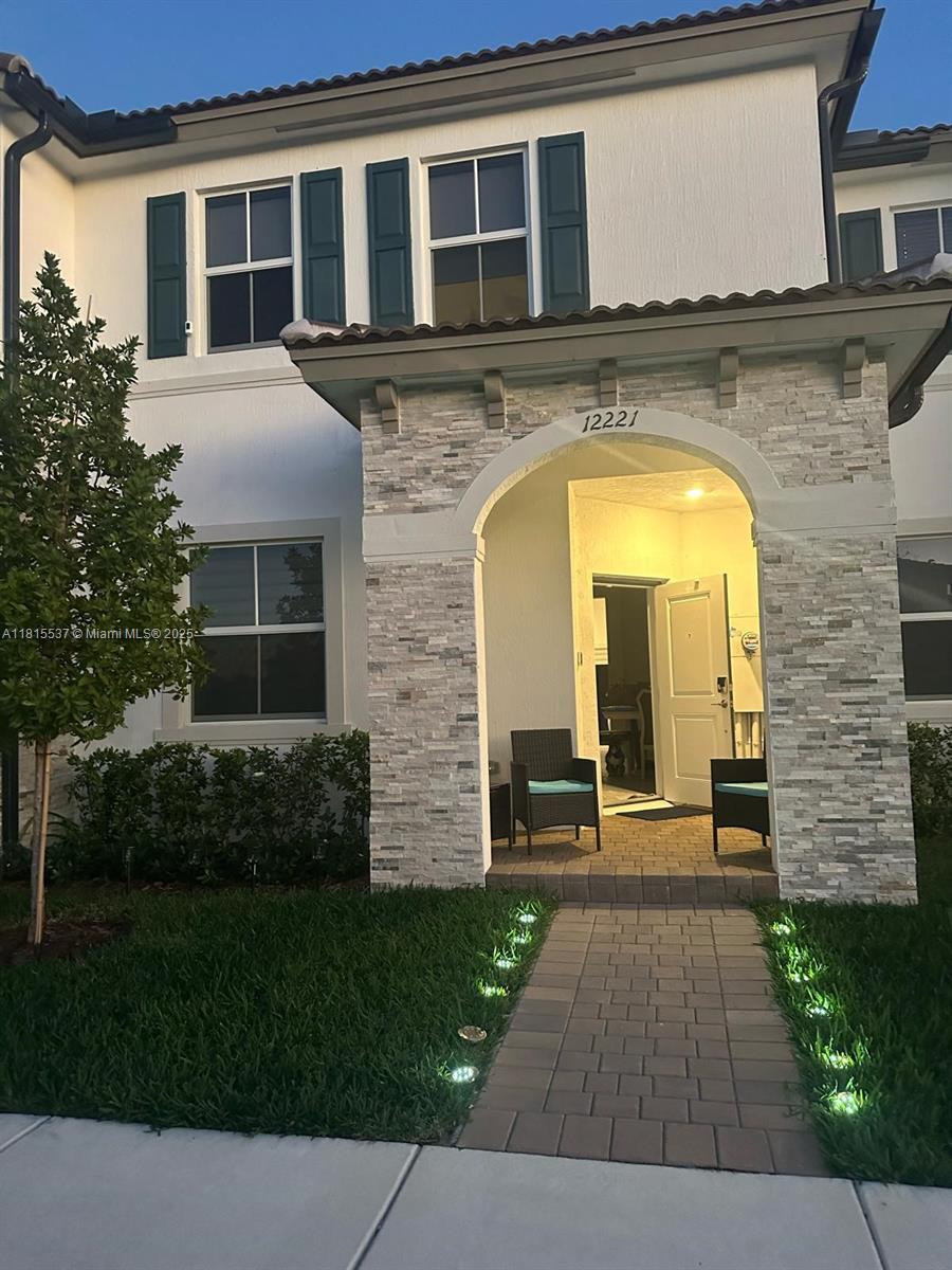 12221 NW 23rd Pl, Miami, Florida image 1