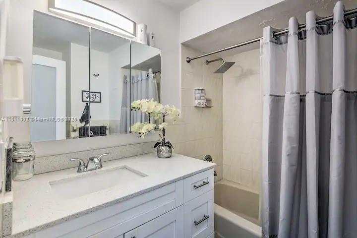 8031 W 14th Ct, Hialeah, Florida image 17