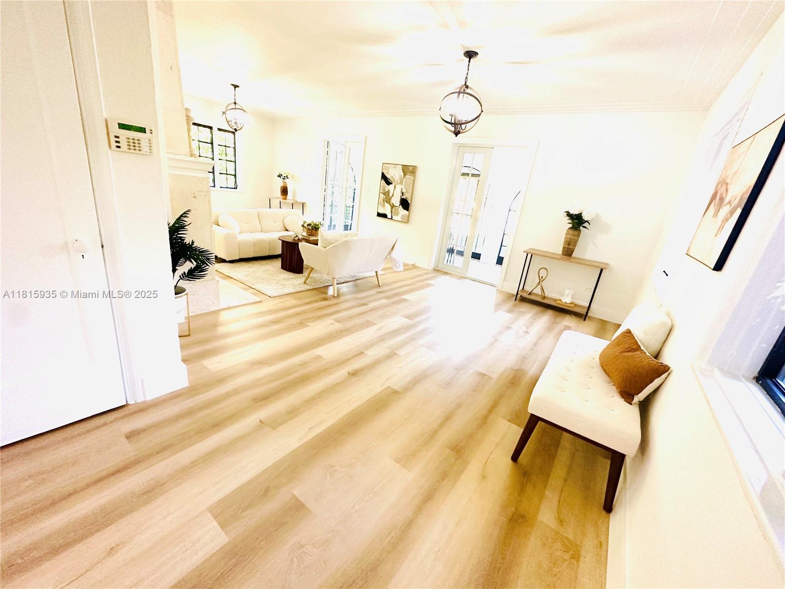 2618 Alhambra Cir, Coral Gables, Florida image 8