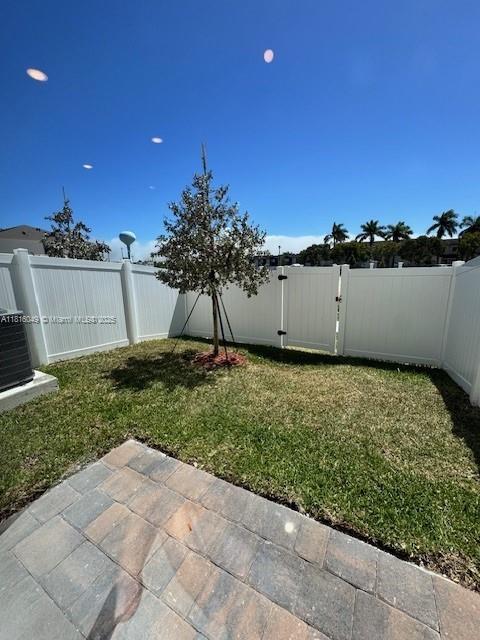 605 NW 6th Ter, Florida City, Florida image 20