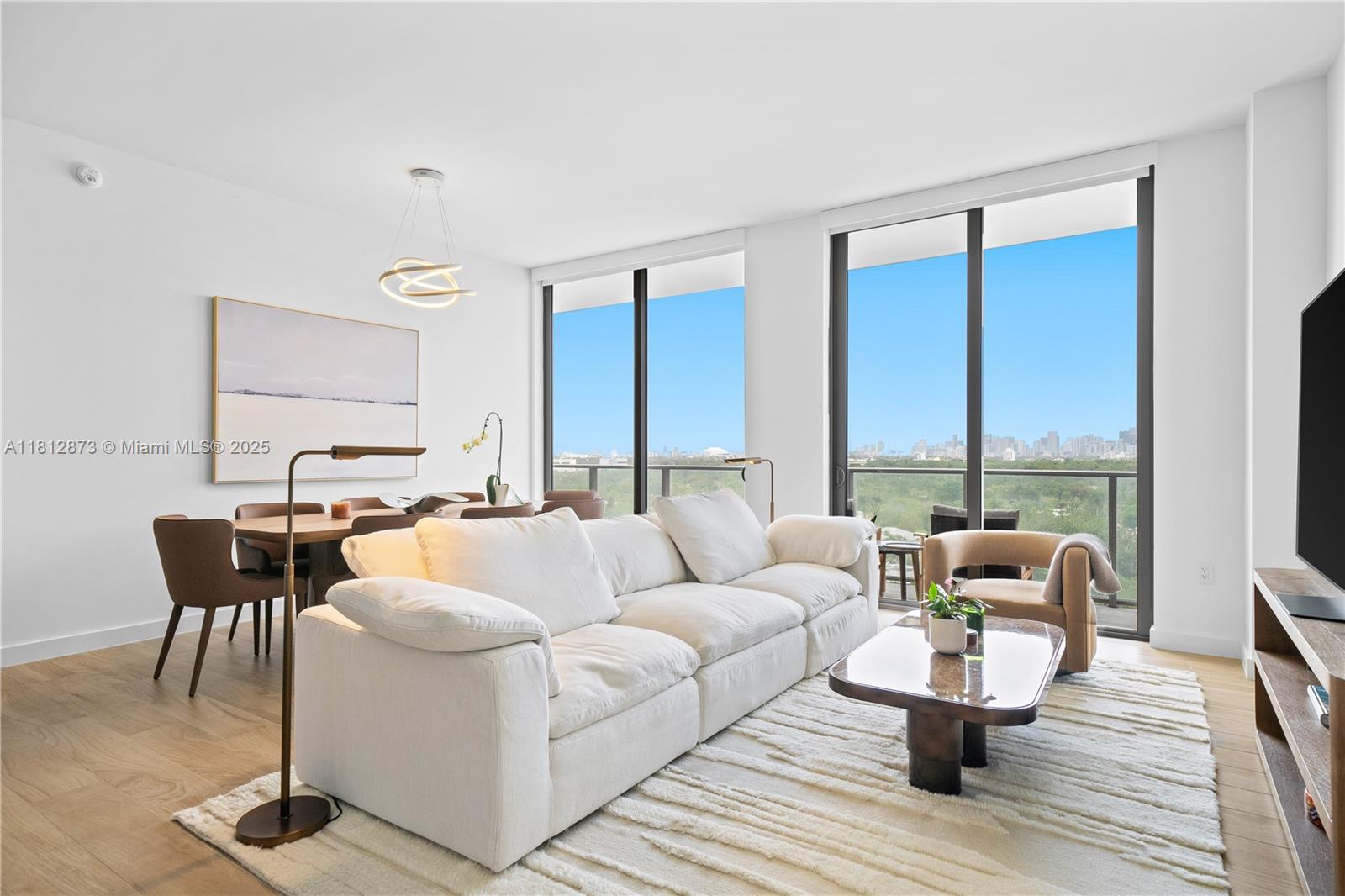 Property photo # 0