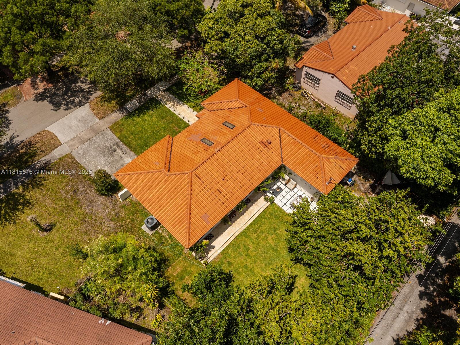 229 NW 111th Ter, Miami Shores, Florida image 40