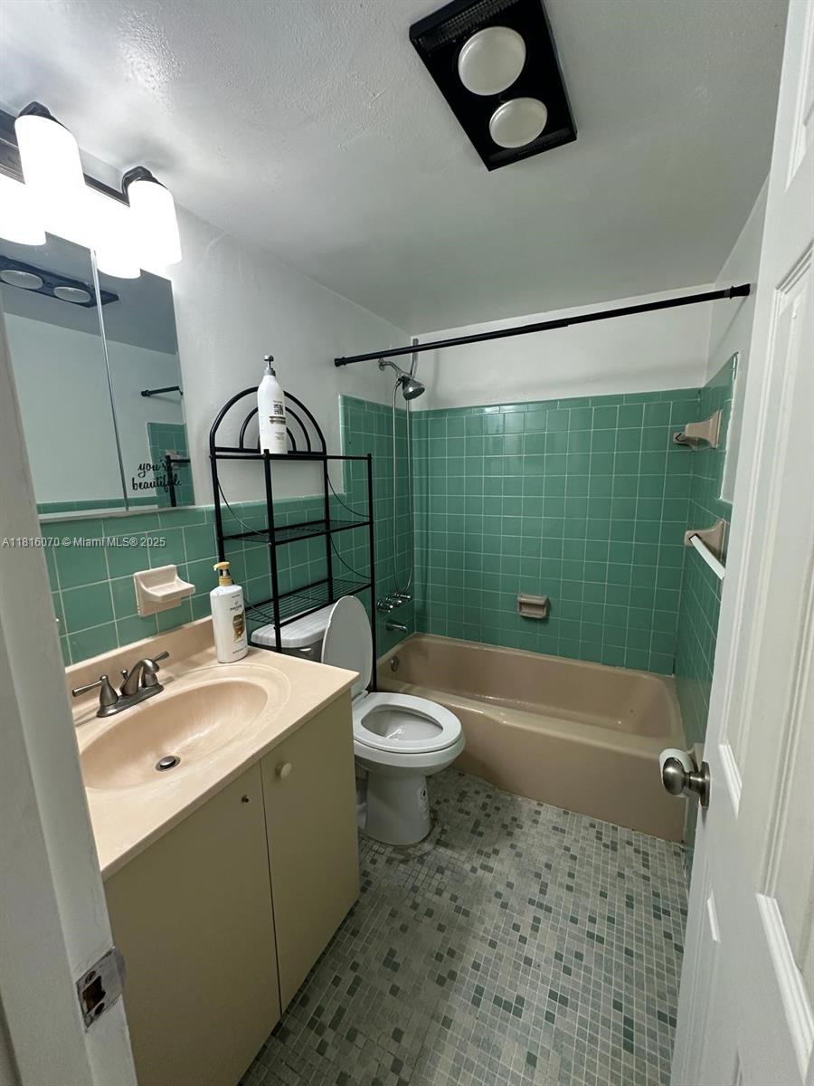 2916 Funston St #47A, Hollywood, Florida image 22