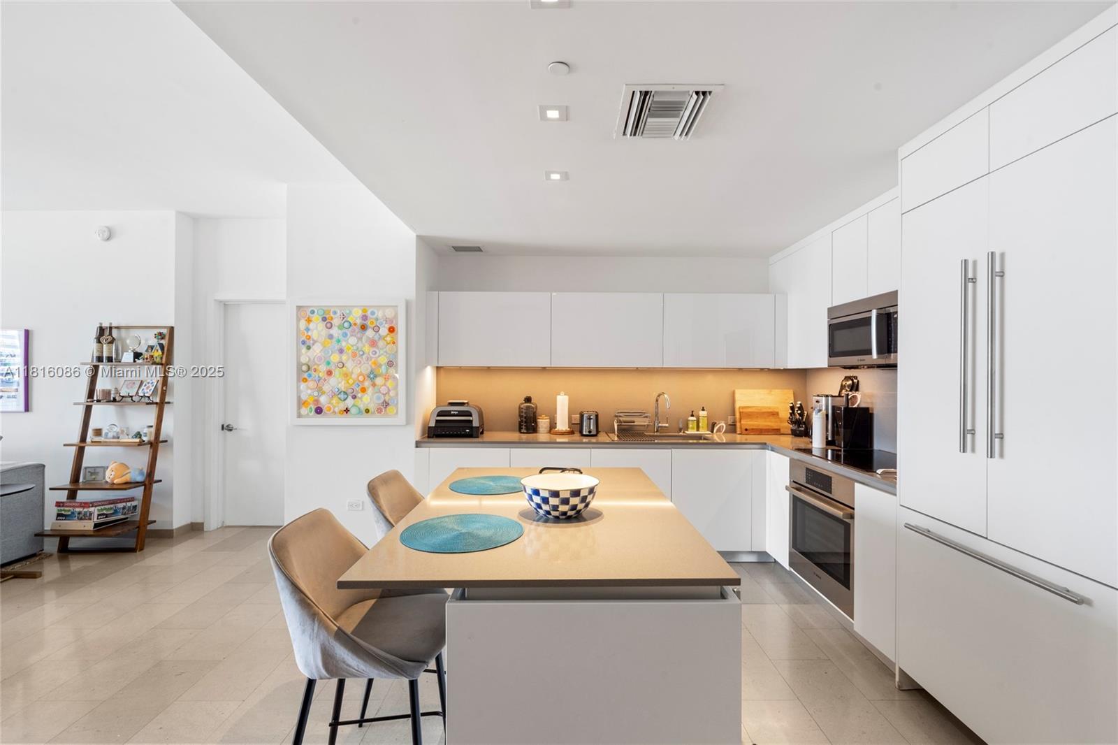 Apartamento à Venda em Miami, FL