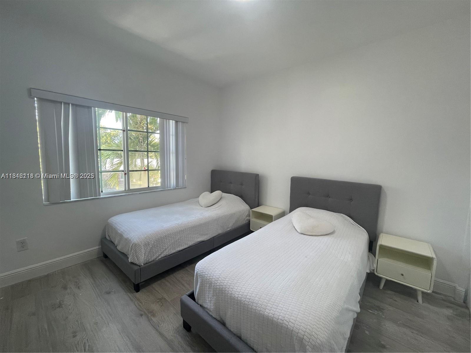 Property photo # 9