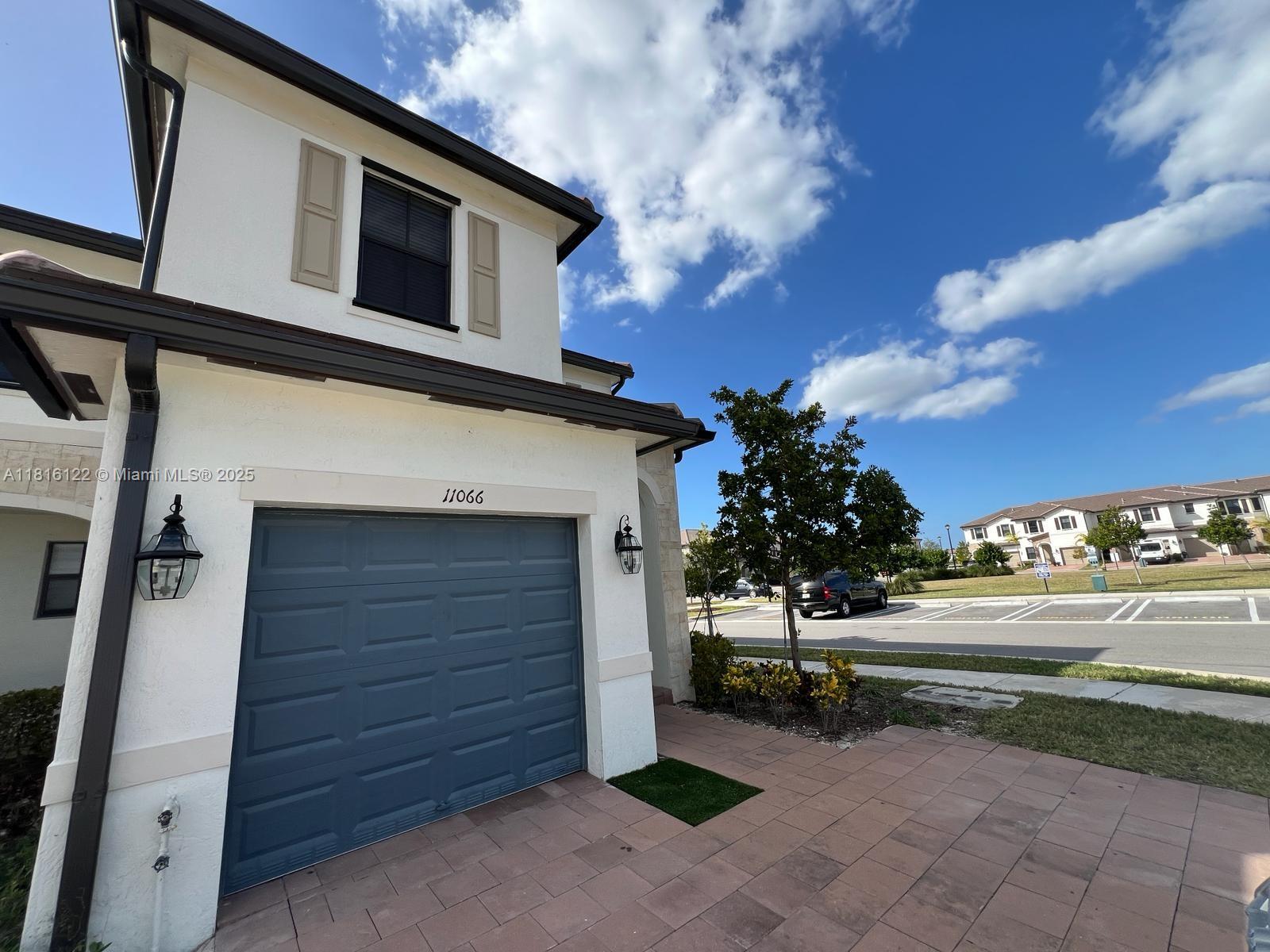 Property photo # 0