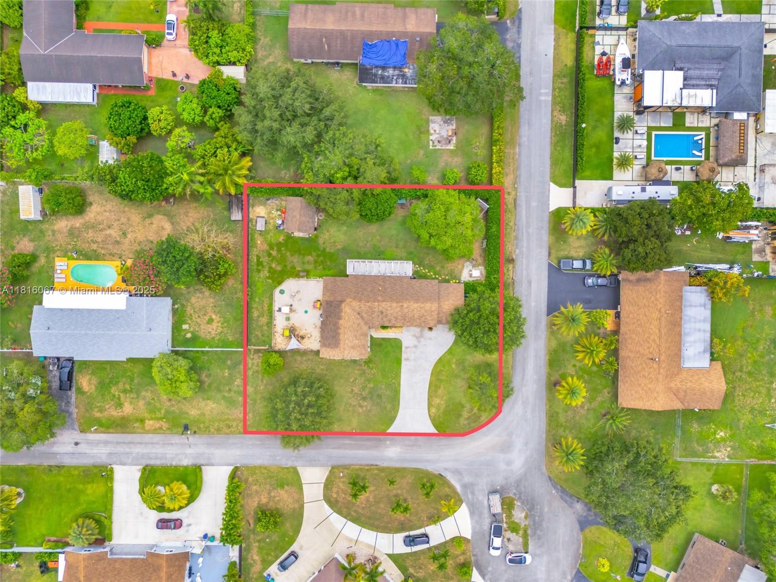 19520 SW 307th St, Homestead, Florida image 2