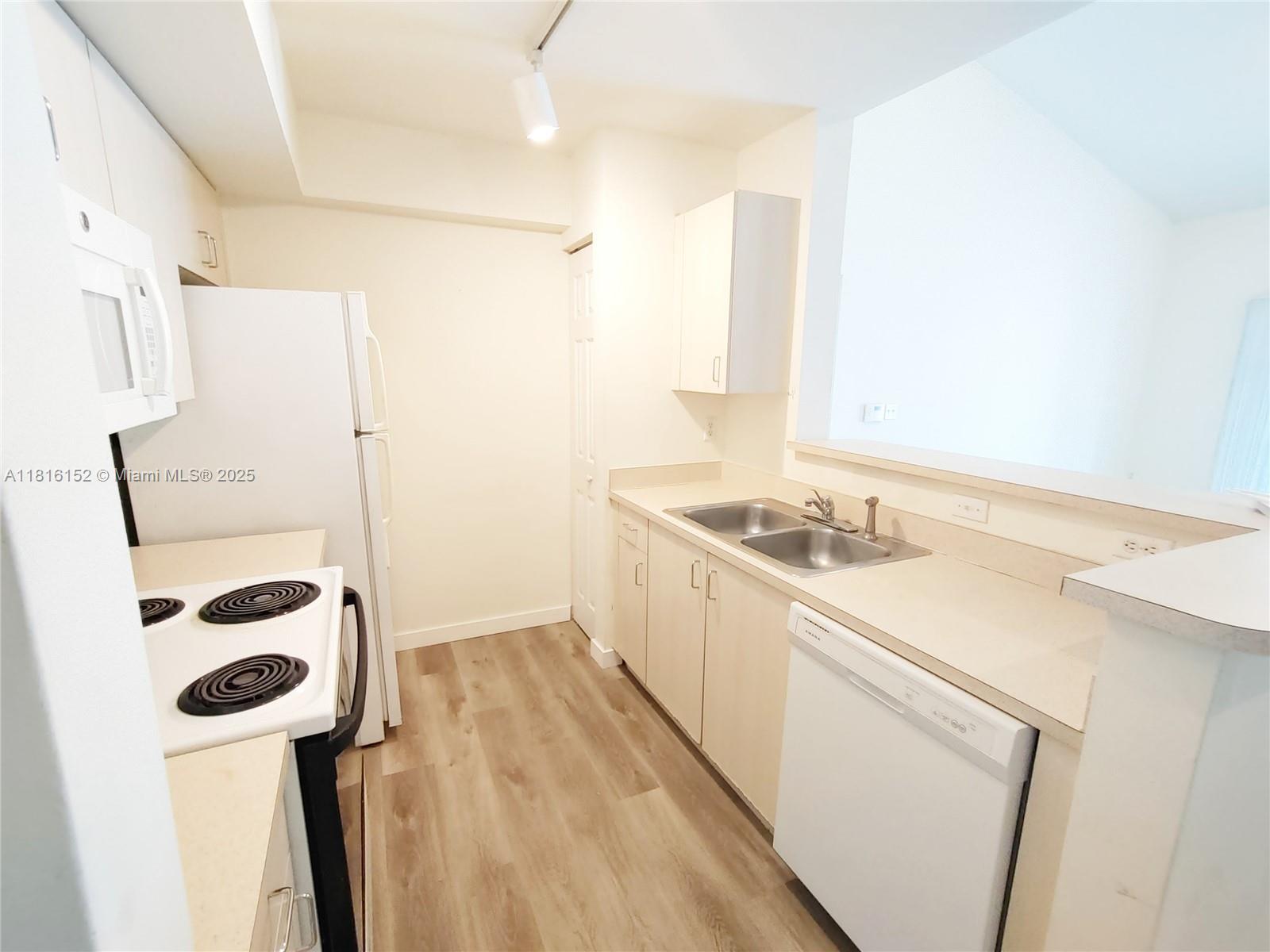 Property photo # 7
