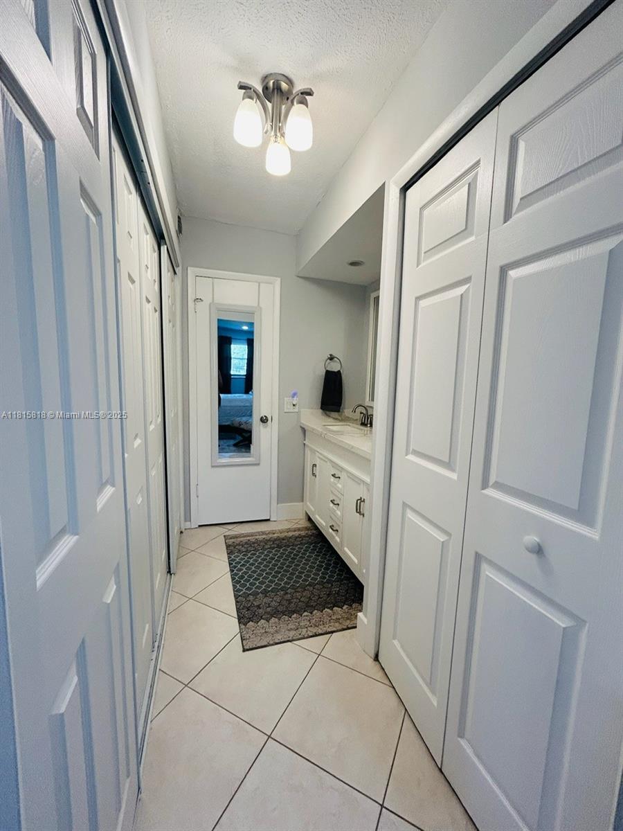 8002 Lagos De Campo Blvd #B-107, Tamarac, Florida image 28