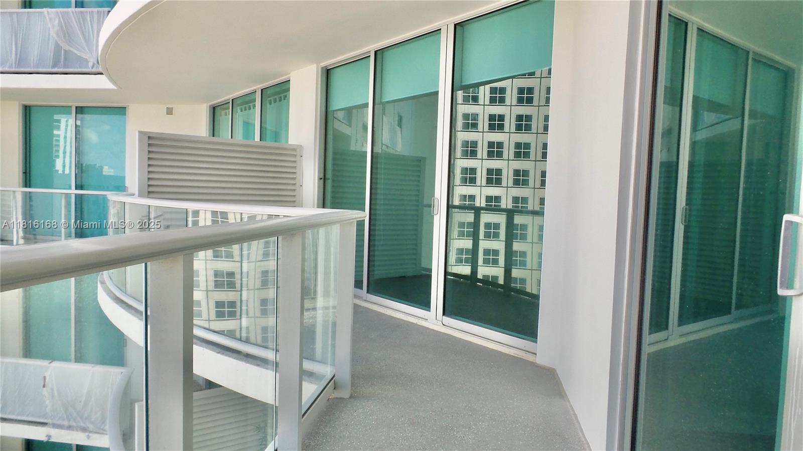 300 S Biscayne Blvd #2705, Miami, Florida image 8
