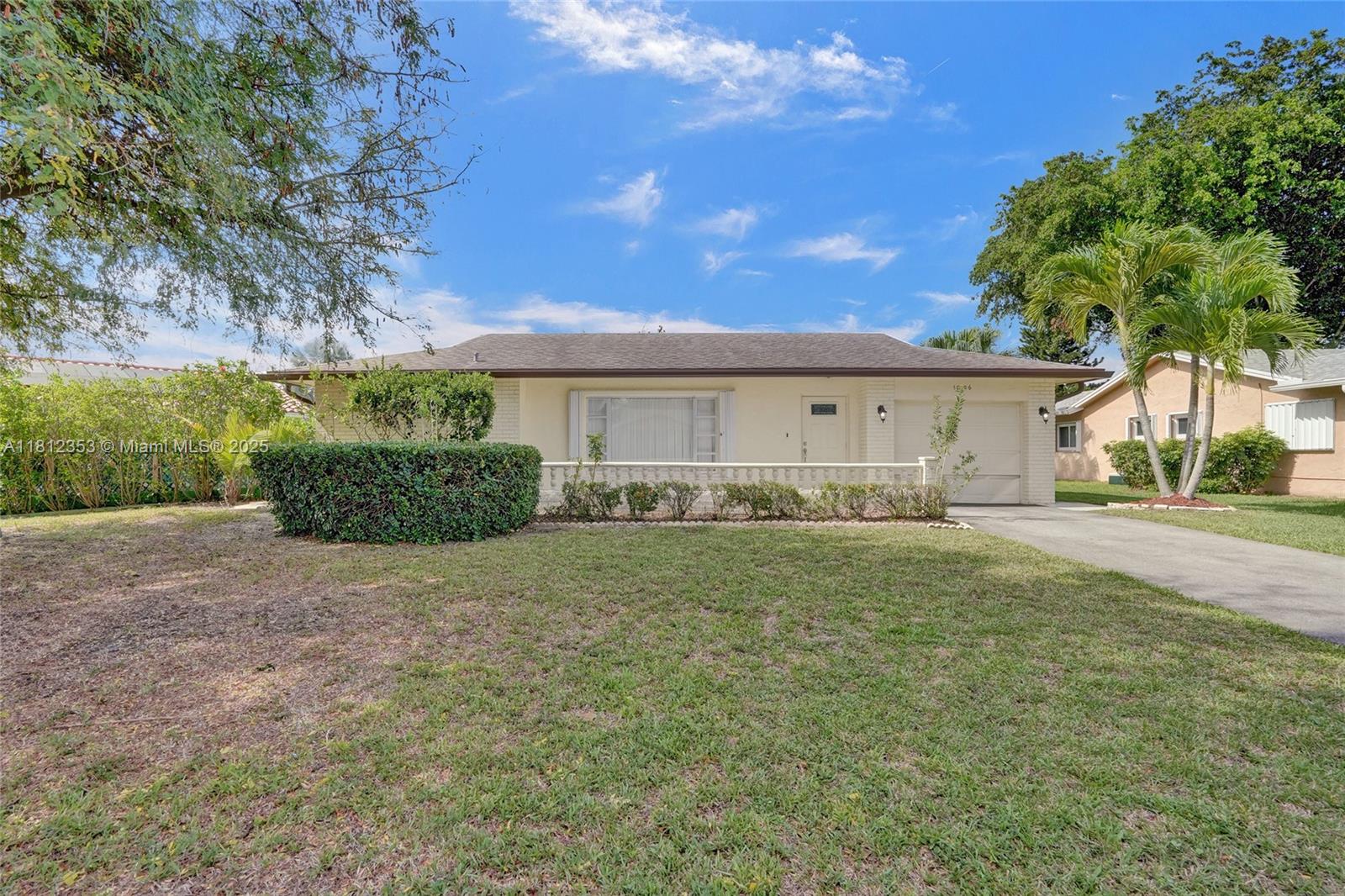 10106 NW 82nd St, Tamarac, Florida image 1