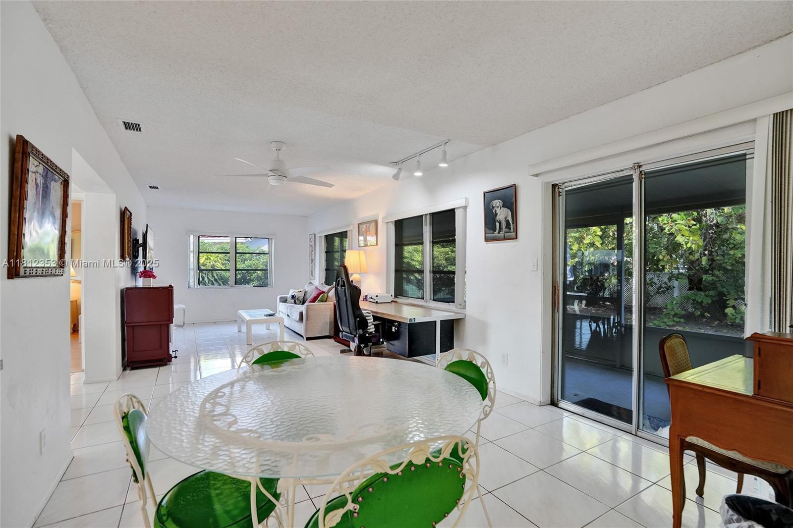 10106 NW 82nd St, Tamarac, Florida image 22
