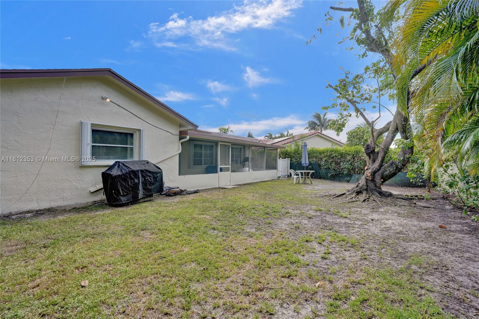 10106 NW 82nd St, Tamarac, Florida image 38