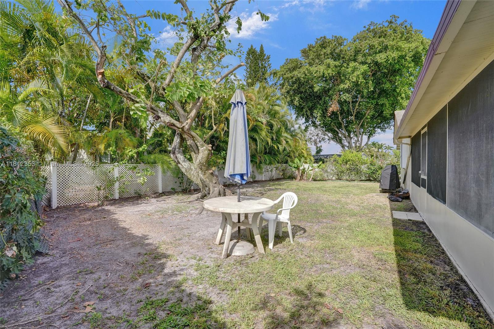 10106 NW 82nd St, Tamarac, Florida image 40