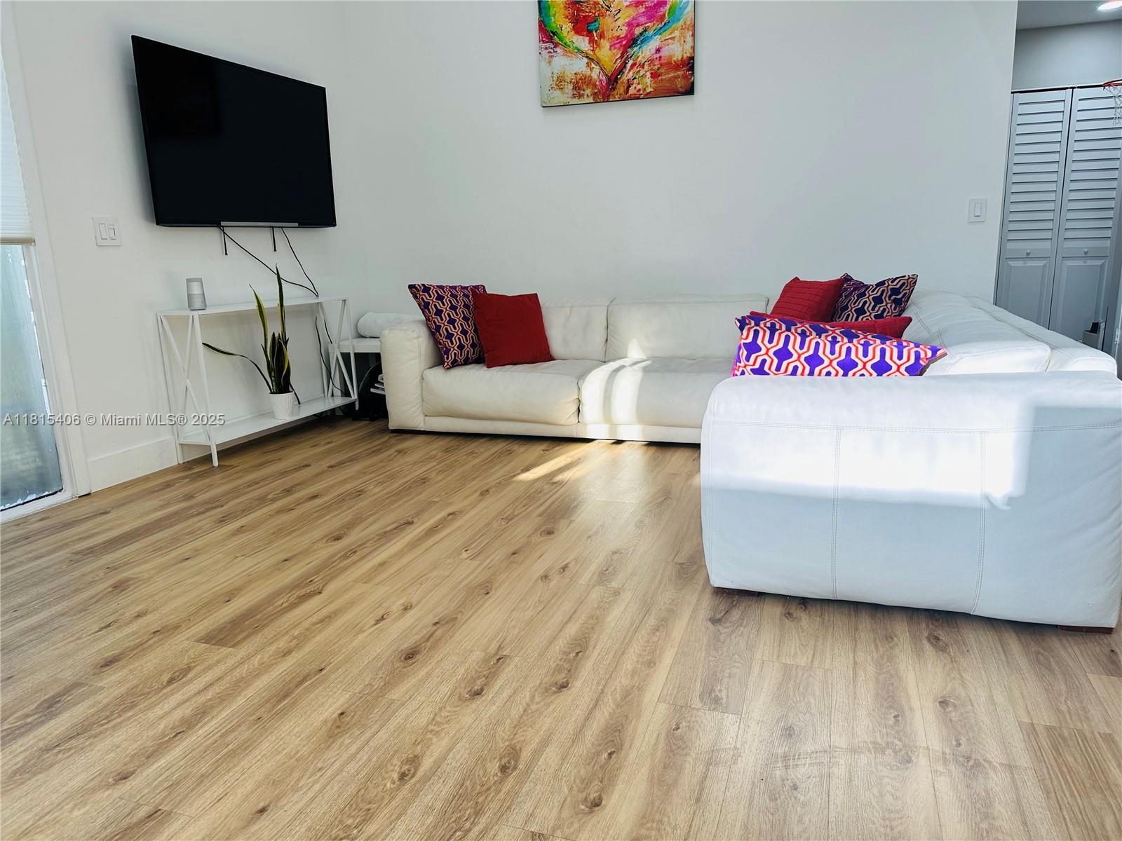 Property photo # 6