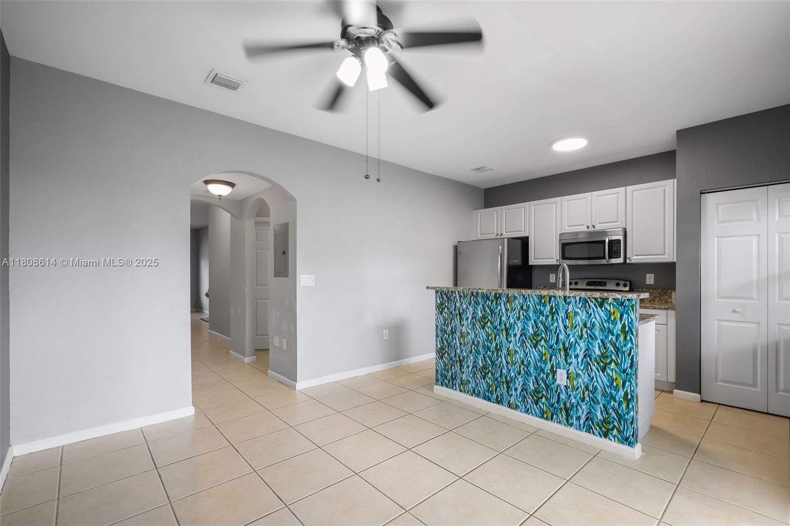 Property photo # 6