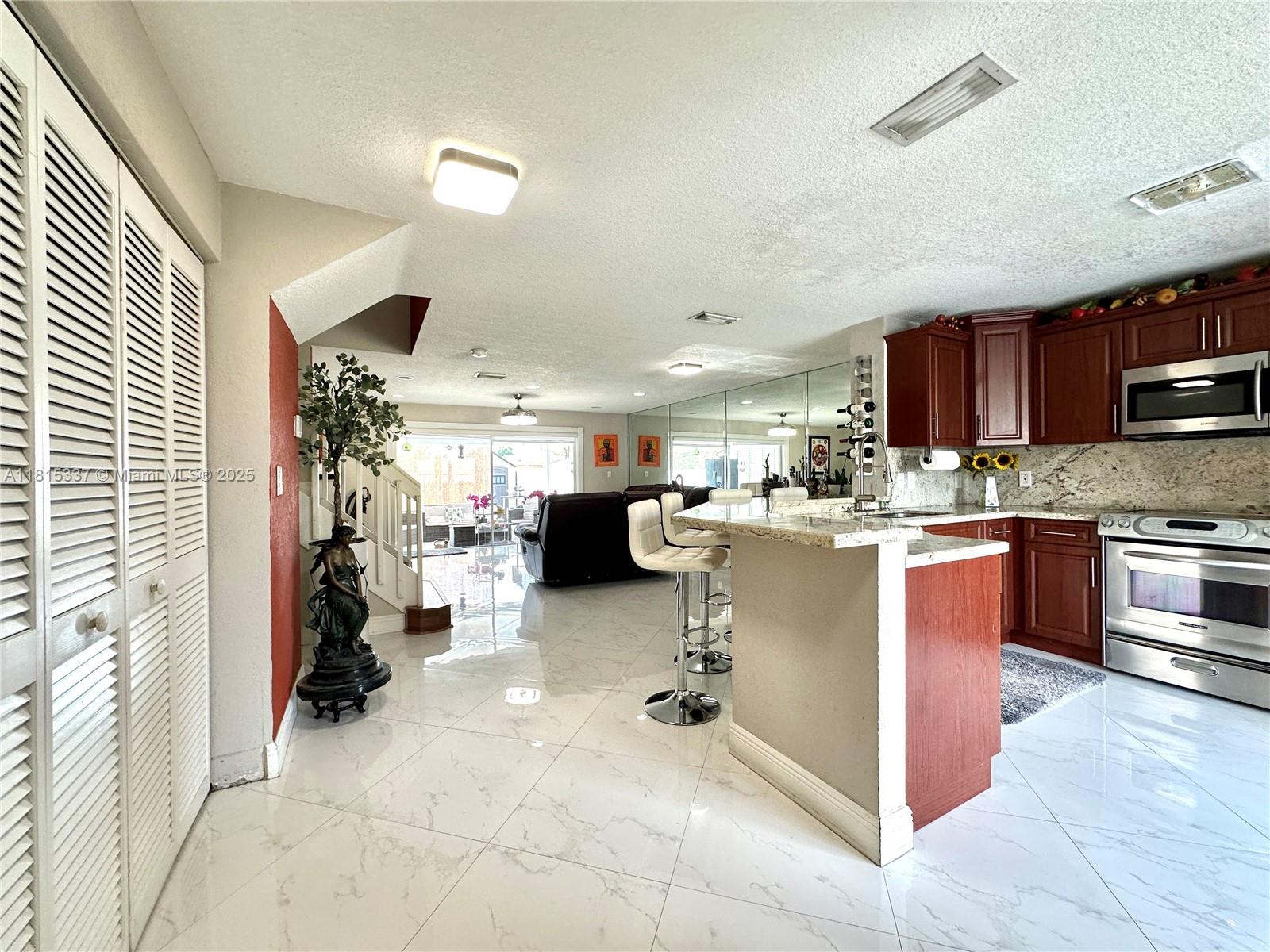 19021 NW 52nd Ct, Miami Gardens, Florida image 15