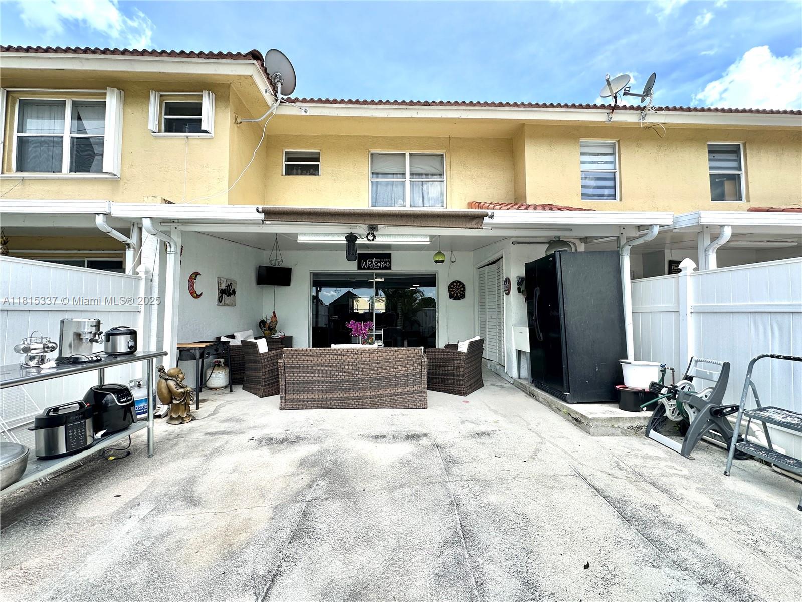 19021 NW 52nd Ct, Miami Gardens, Florida image 22