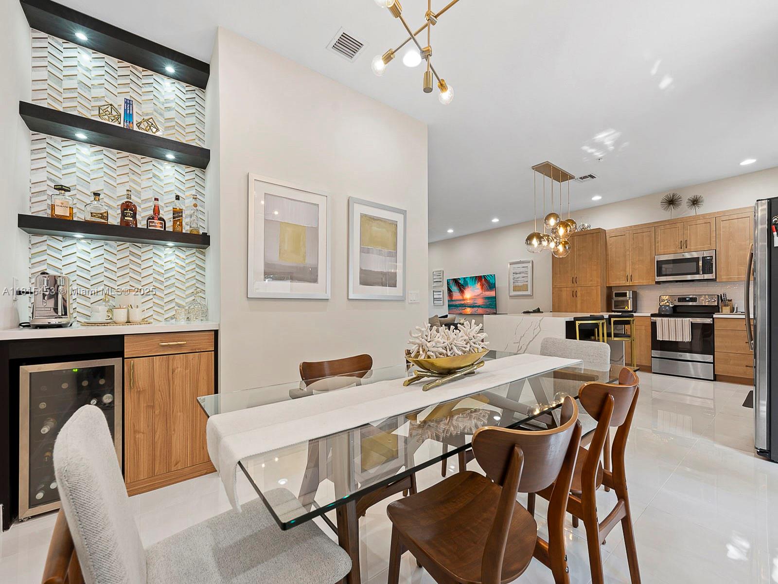 20930 NW 1st St, Pembroke Pines, Florida image 12
