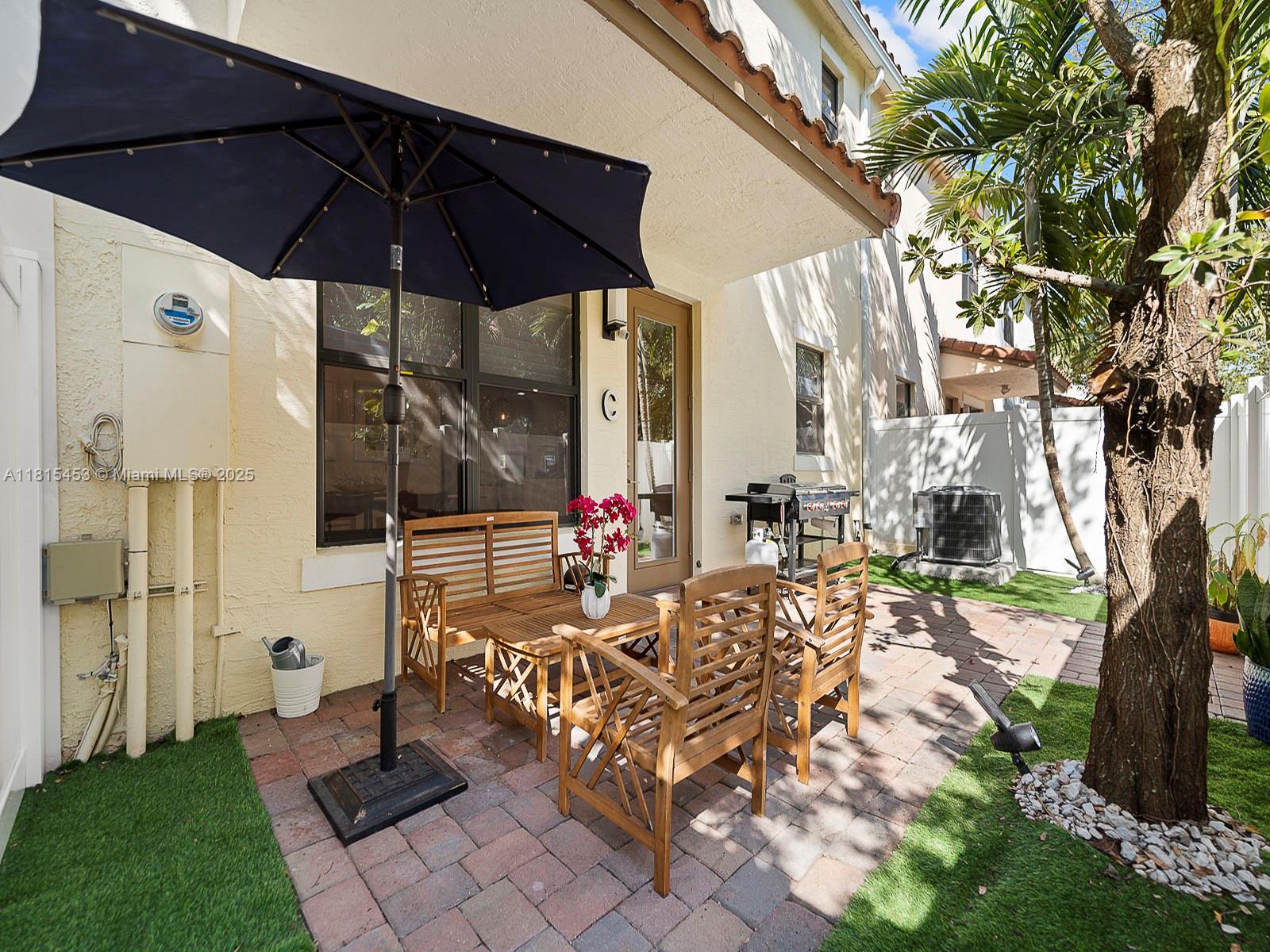 20930 NW 1st St, Pembroke Pines, Florida image 15