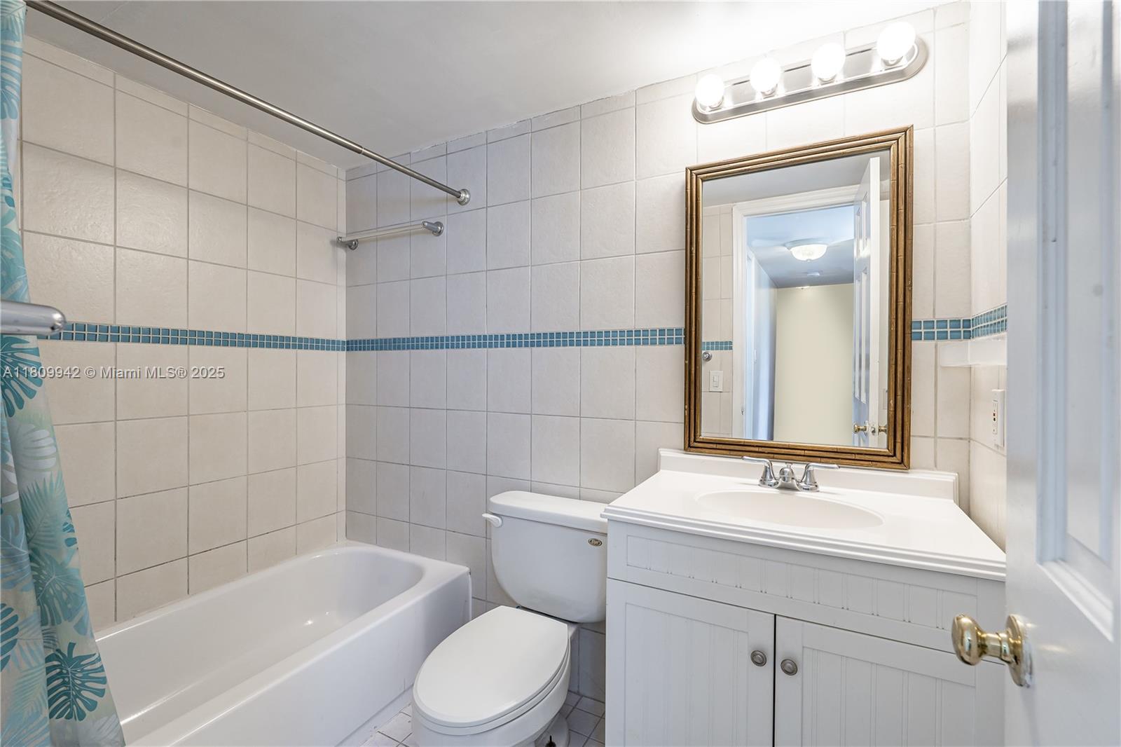 680 Tennis Club Dr #110, Fort Lauderdale, Florida image 16