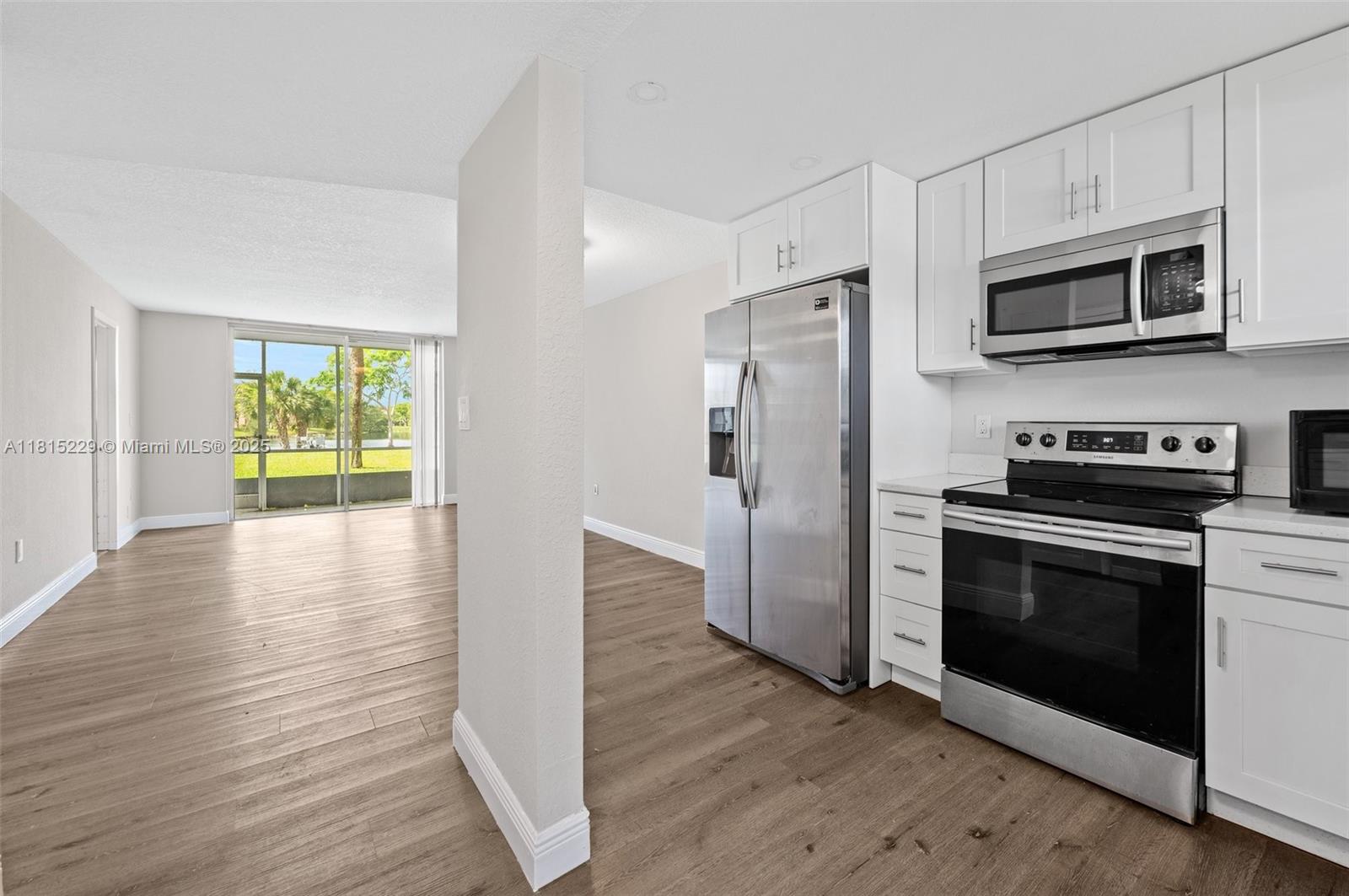 8060 N Sunrise Lakes Dr #103, Sunrise, Florida image 1