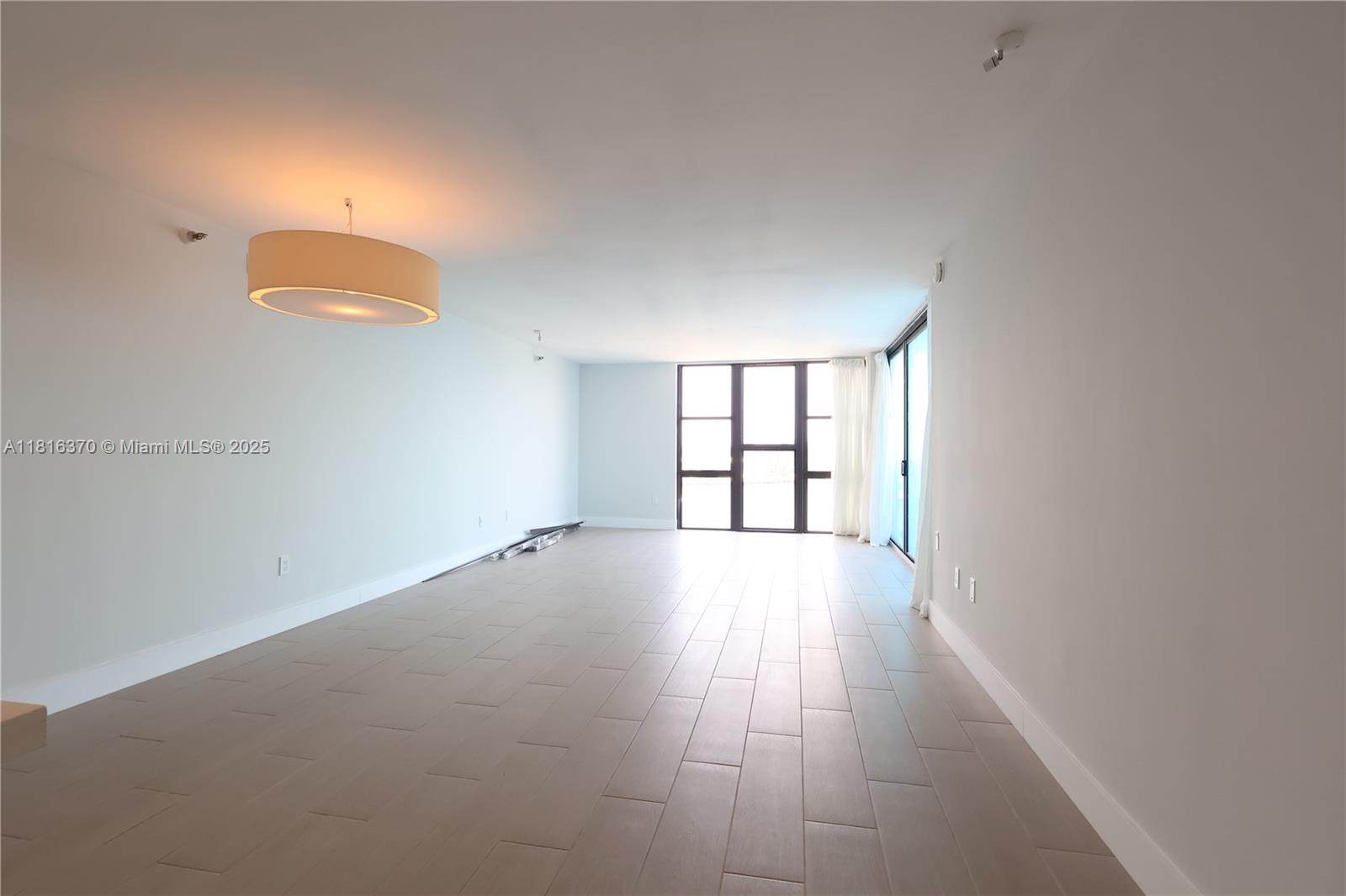 20515 E Country Club Dr #543, Aventura, Florida image 25