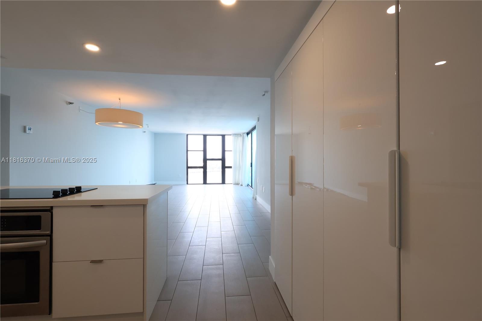 20515 E Country Club Dr #543, Aventura, Florida image 26