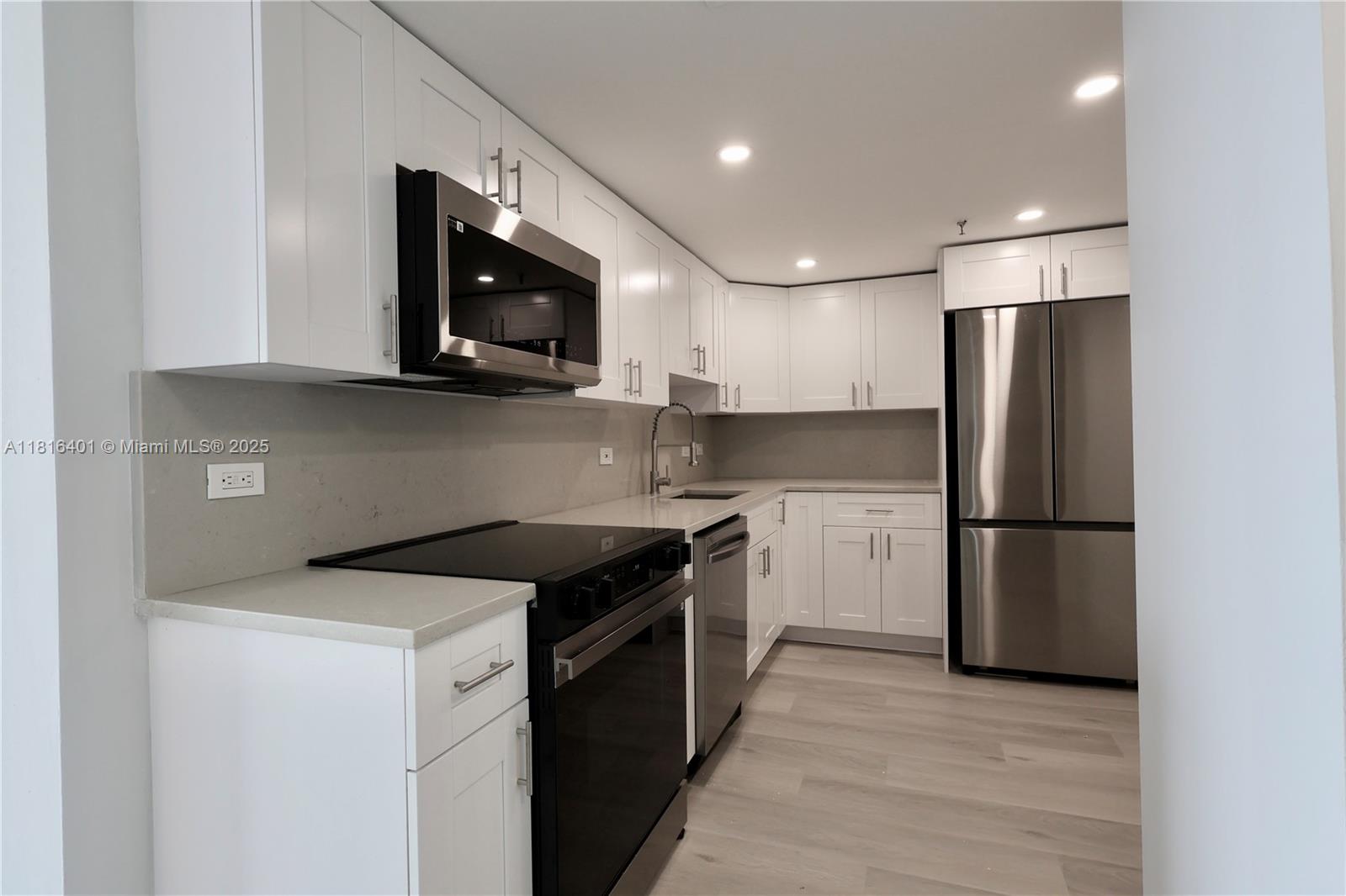 Property photo # 9